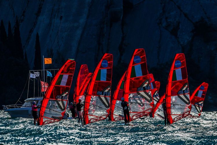 Immagine per articolo Youth Sailing Championships 2025 on Lake Garda: One Ocean Foundation with FIV for Sustainability